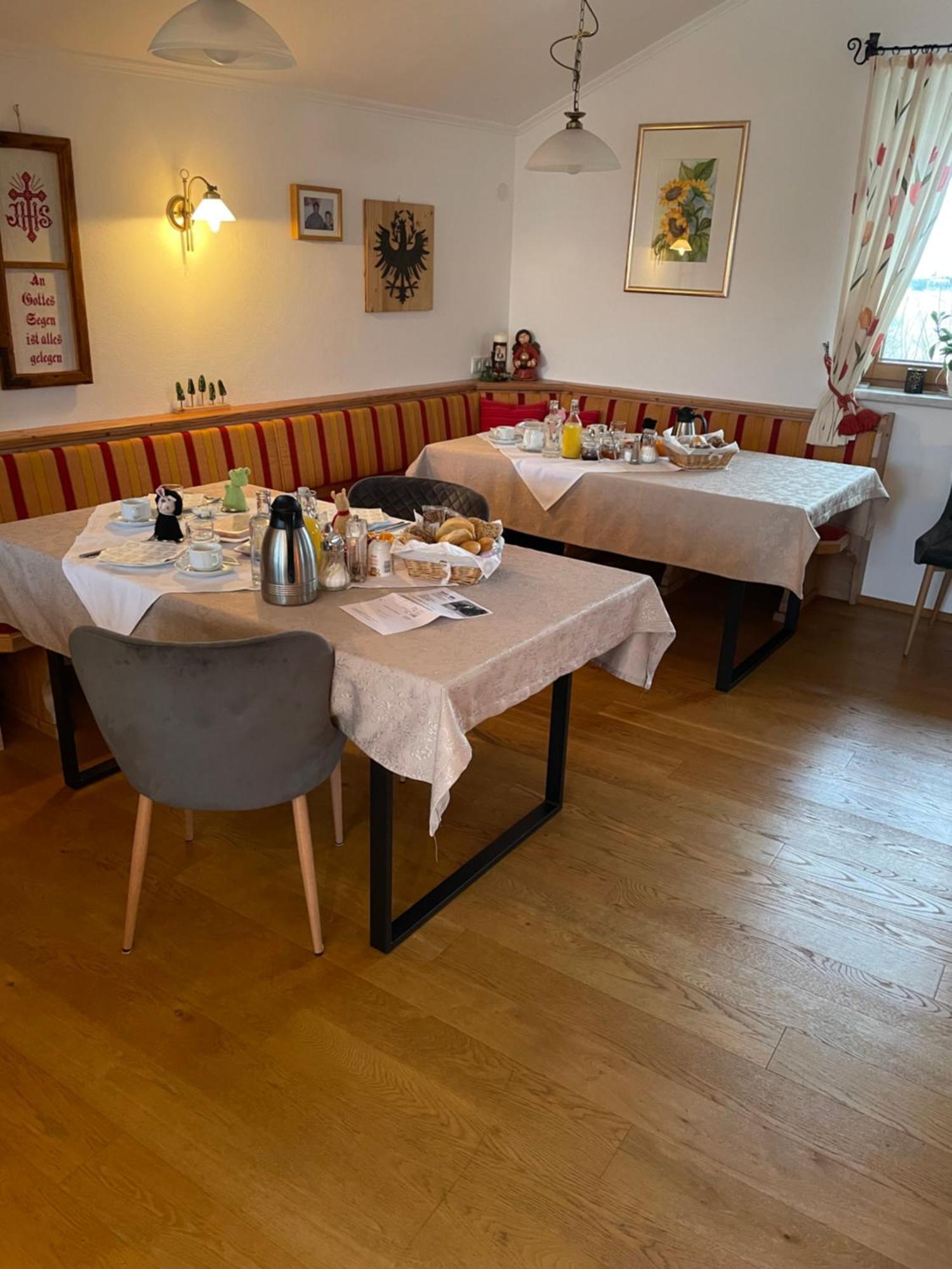 シュリッタース Haus Hager Bed & Breakfast エクステリア 写真