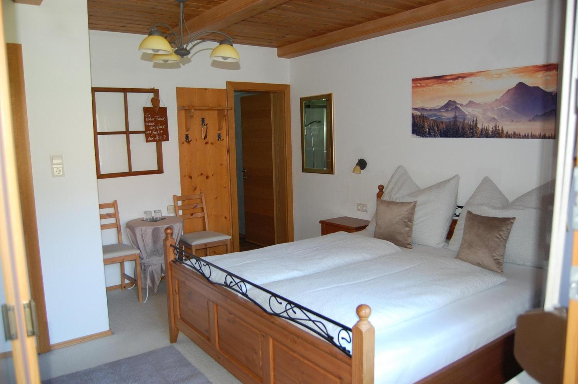シュリッタース Haus Hager Bed & Breakfast エクステリア 写真