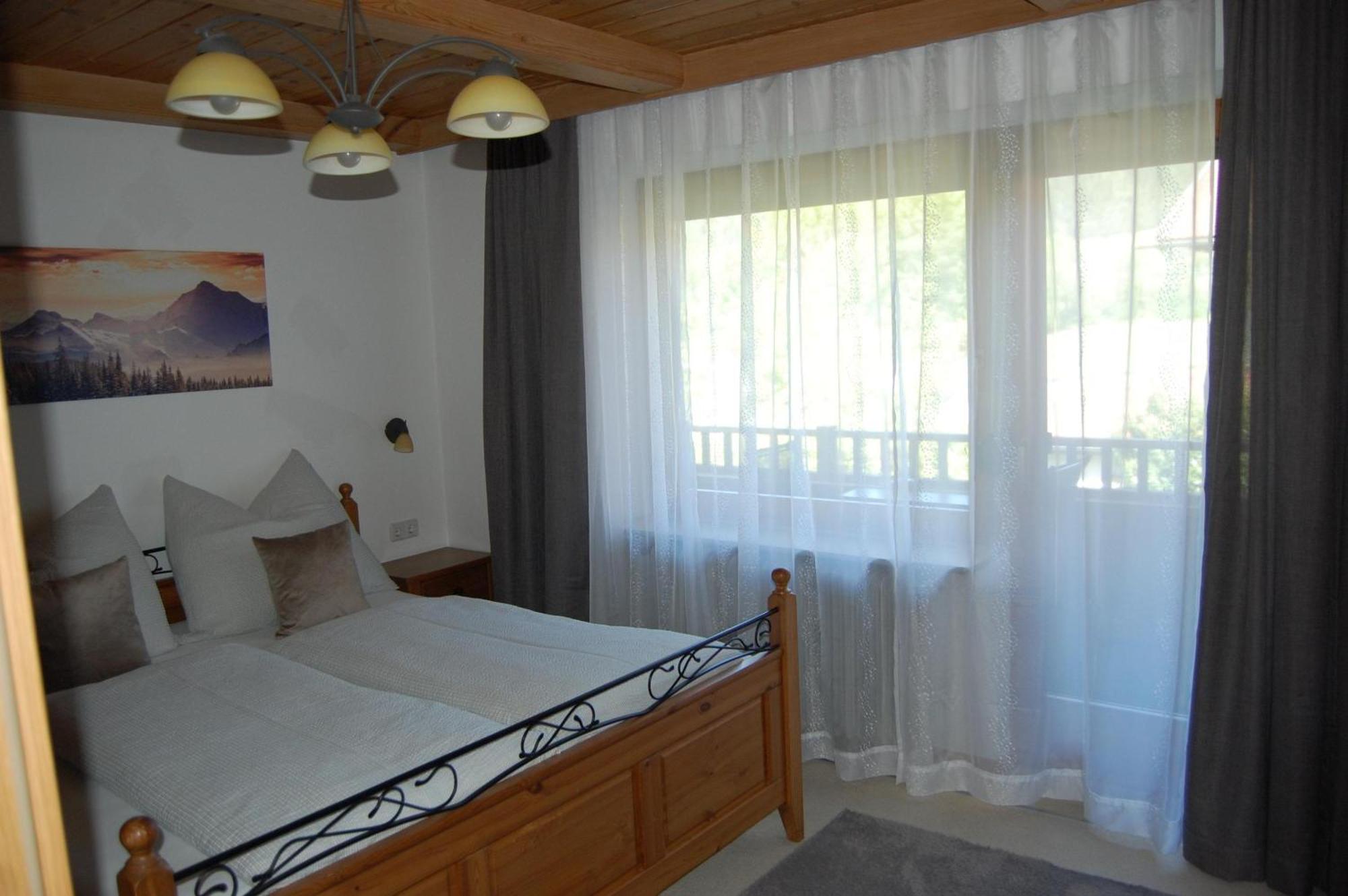 シュリッタース Haus Hager Bed & Breakfast エクステリア 写真