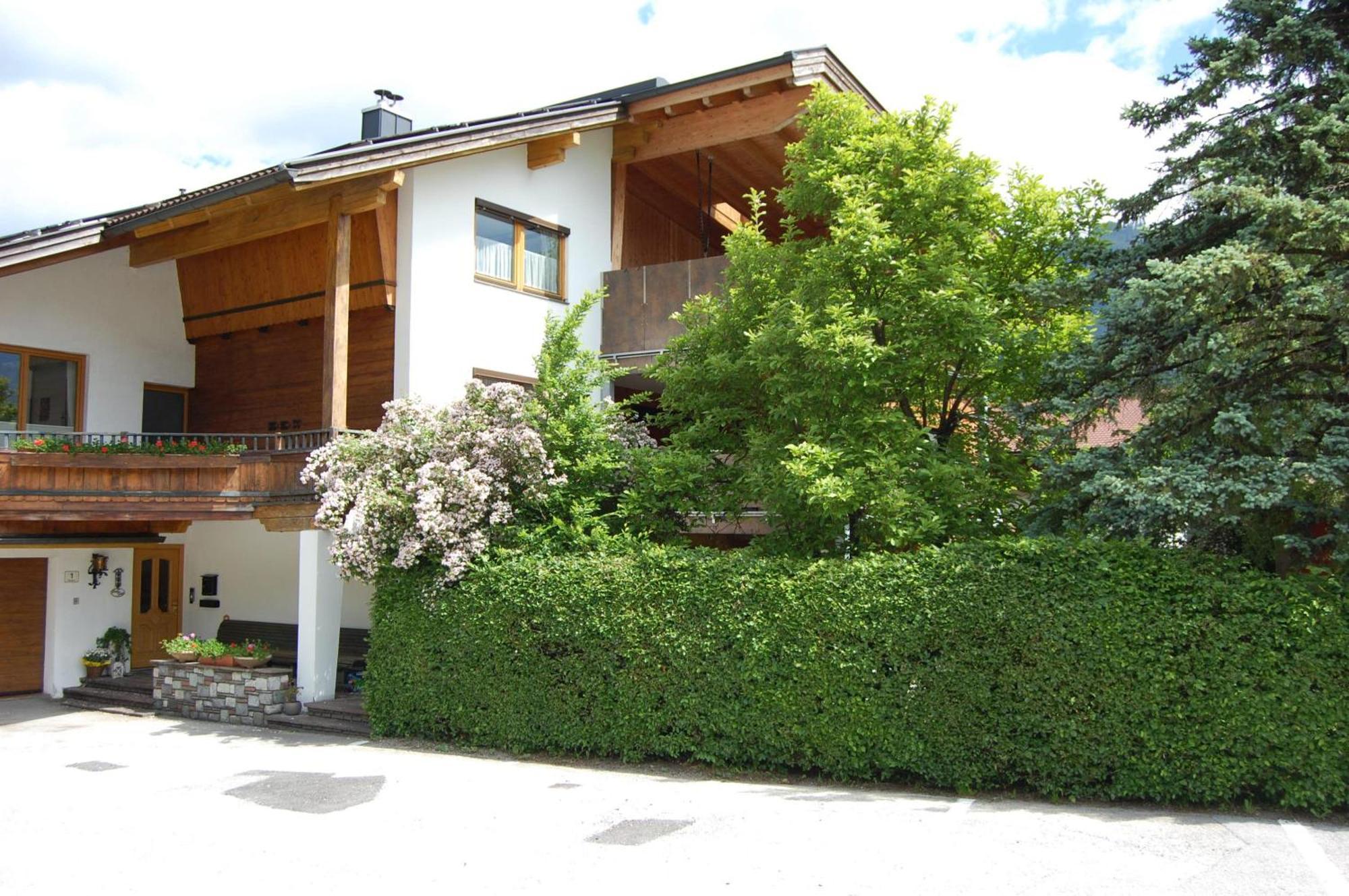 シュリッタース Haus Hager Bed & Breakfast エクステリア 写真